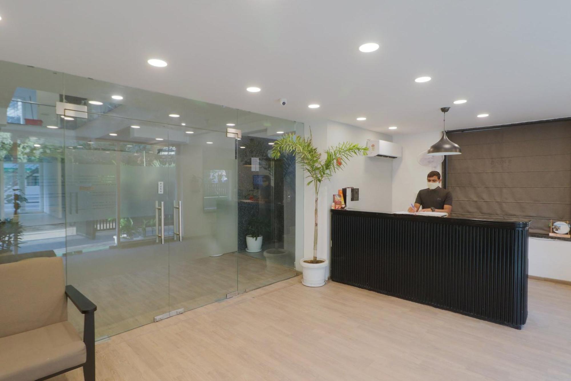 Townhouse Hotel Flora Lite Gurgaon Exterior photo