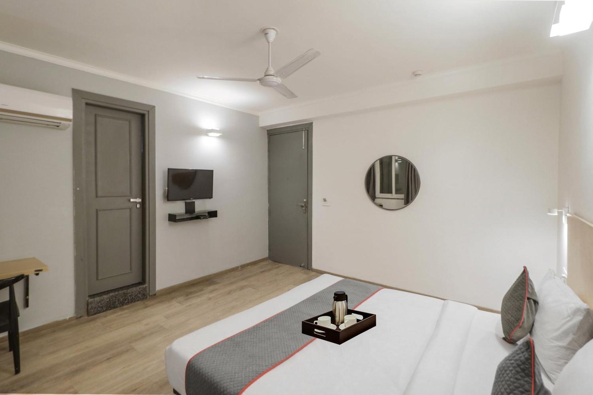 Townhouse Hotel Flora Lite Gurgaon Exterior photo